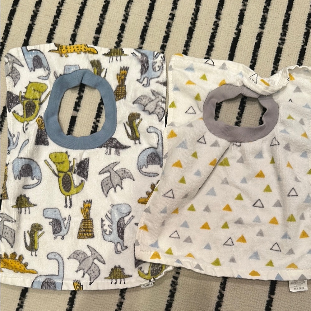 Kids Dinosaur and Triangle Print Bib Set